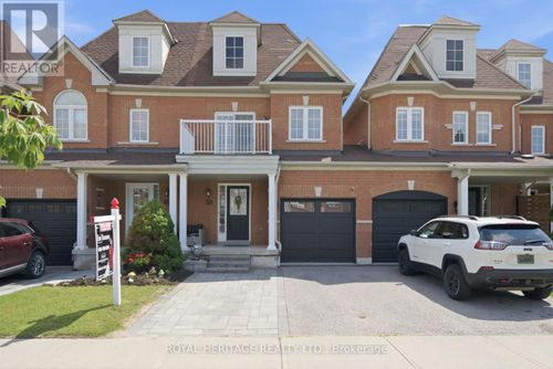 39 Neill Avenue, Whitby (Rolling Acres), ON, L1R3N4 | Card Image