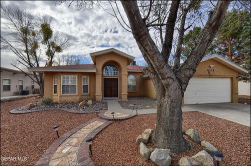 4447 Shadow Willow Dr, El Paso, TX, 79922-2220 | Card Image