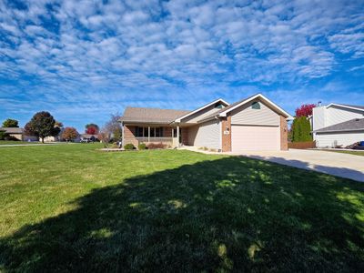 518 Locust Lane, House other with 4 bedrooms, 2 bathrooms and 2 parking in Peotone IL | Image 2