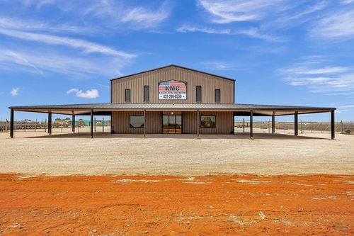 704 N Main St, Seminole, TX, 79360-2825 | Card Image