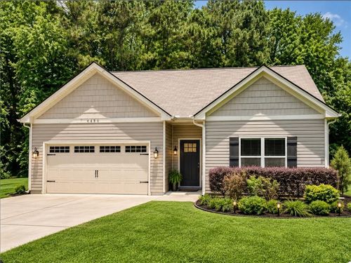 2660 Dr Bramblett Rd, Cumming, GA, 30028-2826 | Card Image