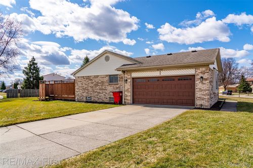 46788 Peach Grove Avenue, Macomb Township, MI, 48044 | Card Image