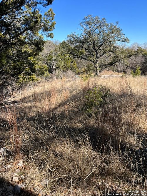 43 Woodacre Dr, Wimberley, TX, 78676-2320 | Card Image