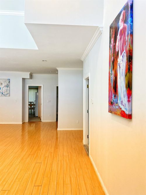 5989 Rumble St, Burnaby, BC, V5J2C6 | Card Image