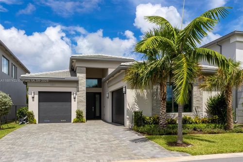 8367 Royal County Down Rd, Boca Raton, FL, 33434-5877 | Card Image