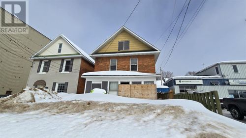 270 Albert St E, Sault Ste. Marie, ON, P6A2J4 | Card Image