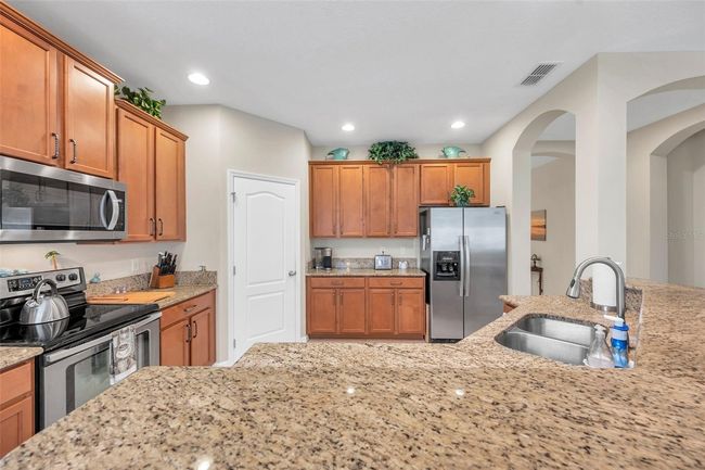1328 Rushgrove Cir, House other with 3 bedrooms, 2 bathrooms and null parking in DOVER FL | Image 9
