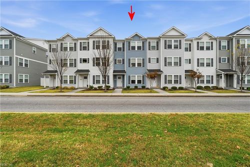 8504 Chesapeake Blvd, Norfolk, VA, 23503-5525 | Card Image