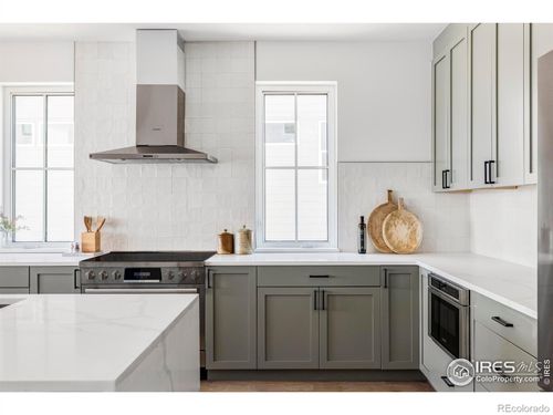 914 Eldorado Ln, Louisville, CO, 80027-3108 | Card Image