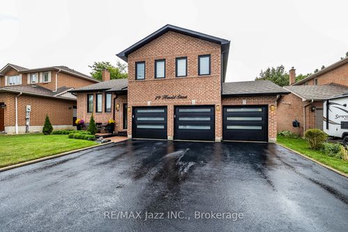 29 Harold St, Whitby, ON, L1N8Z7 | Card Image