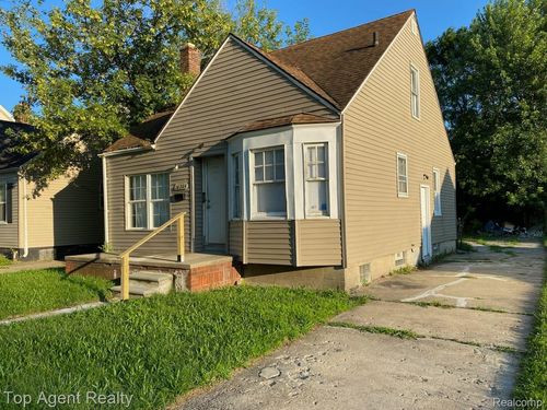 16284 Coram St, Detroit, MI, 48205-2561 | Card Image