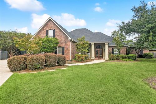 1516 Aristocrat Ct, Covington, LA, 70433-5090 | Card Image