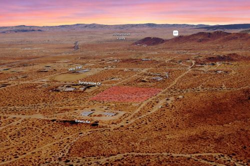 1530 N Jemez Trail, Landers, CA, 92285 | Card Image