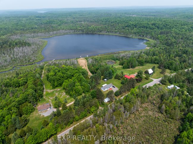 1719 E Lake Rd, House other with 4 bedrooms, 2 bathrooms and 6 parking in North Kawartha ON | Image 48