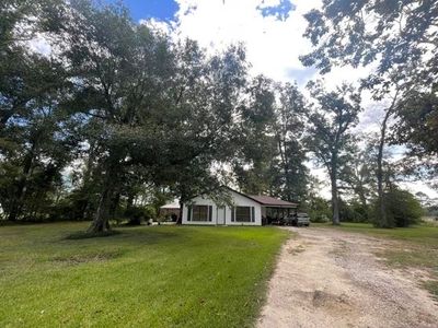 28080 Mc Arthur St, House other with 2 bedrooms, 1 bathrooms and null parking in Livingston LA | Image 3