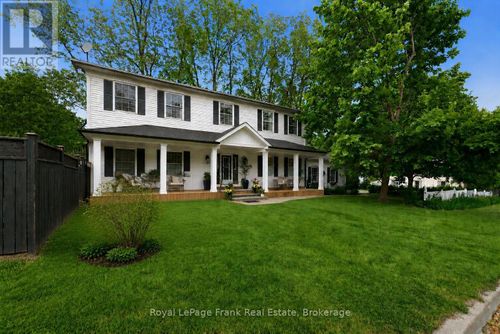 246 Cochrane St, Port Perry, ON, L9L1M1 | Card Image