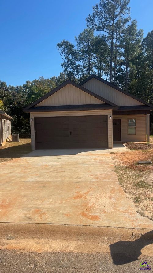 139 Rolling Woods Cir, Warner Robins, GA, 31088-5866 | Card Image