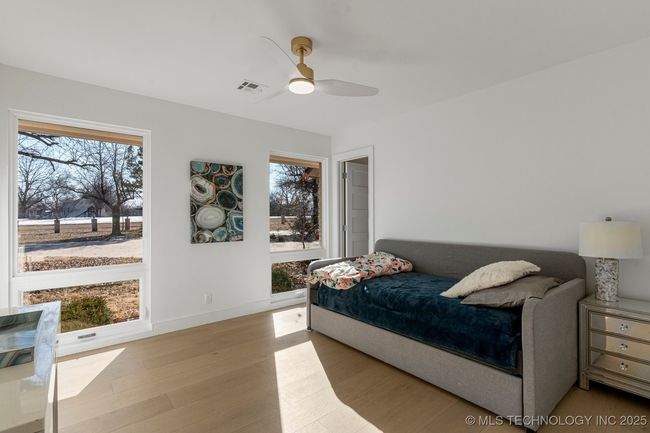 Junior suite with en suite bath | Image 52