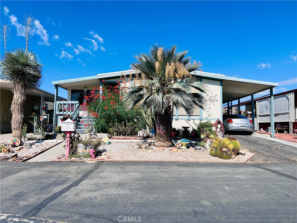 Manufactured In Park in Yucca Valley