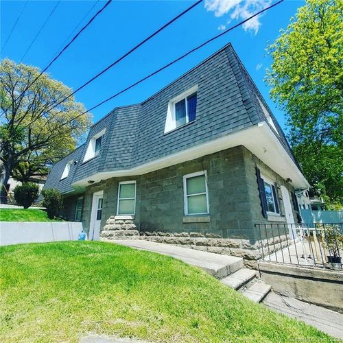 143 Easton Ave, Waterbury, CT, 06704-3047 | Card Image