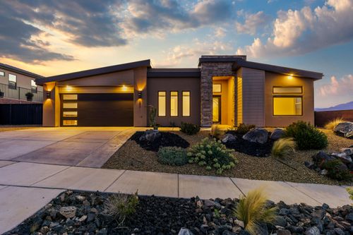 662 S 1800 W, Hurricane, UT, 84737-1504 | Card Image