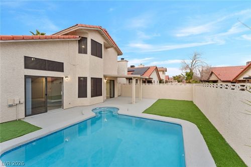 2433 Cycad Tree St, Las Vegas, NV, 89108-4414 | Card Image