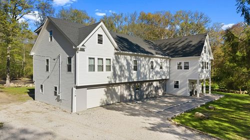 270 Brayton Rd, Tiverton, RI, 02878-3338 | Card Image