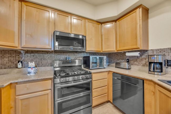 UNIT-1226 - 1200 Moon Cir, Condo with 2 bedrooms, 2 bathrooms and null parking in Folsom CA | Image 11