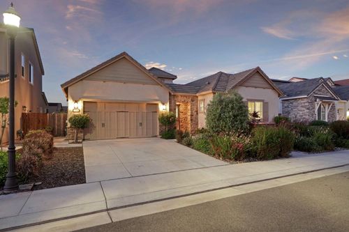 2931 Concerto Ct, Lodi, CA, 95242-8802 | Card Image