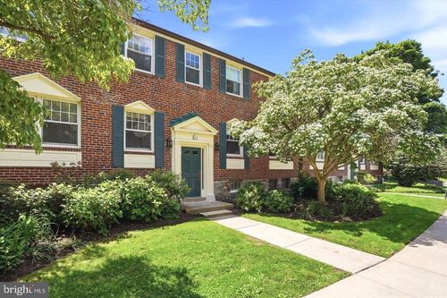 105c-500 E Lancaster Ave, WAYNE, PA, 19087-5010 | Card Image
