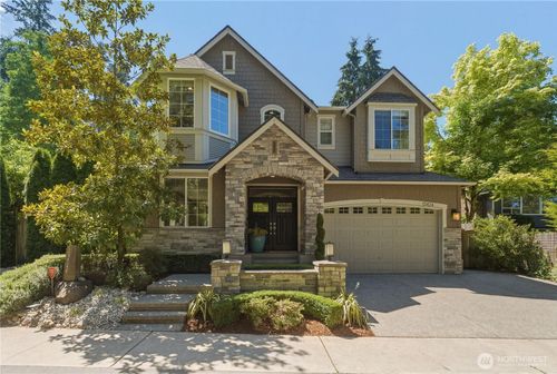 13424 Ne 80th St, Redmond, WA, 98052-4042 | Card Image