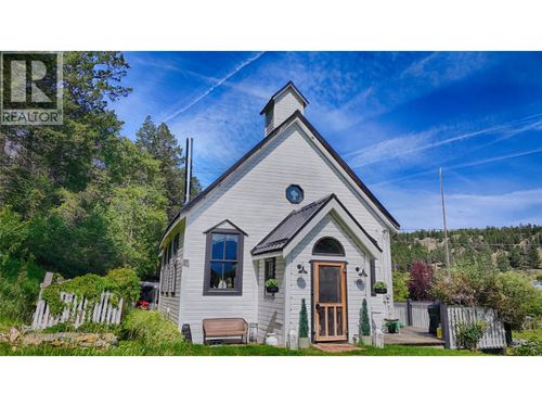 9211 West Ave, Invermere, BC, V0A1K5 | Card Image