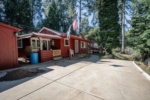 390 S Horseshoe Dr, Hathaway Pines, CA, 95233 | Card Image