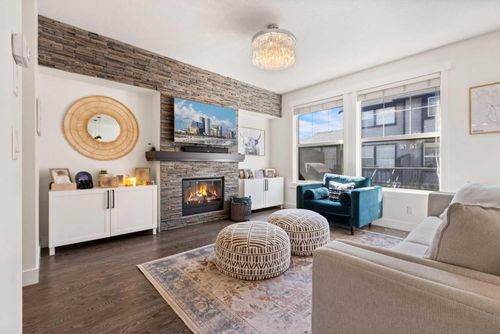 702-110 Coopers Common Sw, Airdrie, AB, T4B3Y3 | Card Image