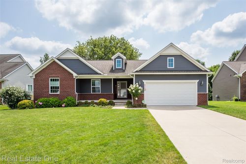 16314 Red Fox Trl, Linden, MI, 48451-9171 | Card Image