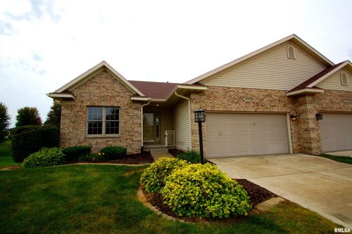 5529 Baraboo Ct, Davenport, IA, 52804-4867 | Card Image