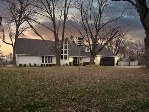 10801 S 590 Rd, Miami, OK, 74354-4584 | Card Image