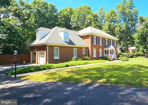 12210 Dell Way, Fredericksburg, VA, 22407-6285 | Card Image