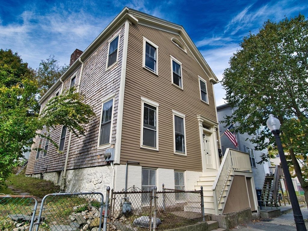 Walden St, New Bedford, MA 02740