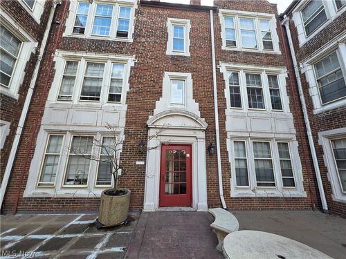 15610 Van Aken Blvd, Shaker Heights, OH, 44120-5354 | Card Image