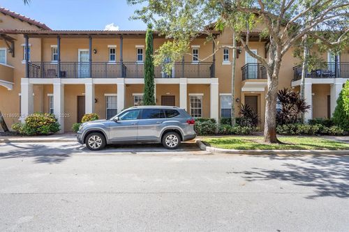 11-14614 Sw 6th St, Pembroke Pines, FL, 33027-6117 | Card Image