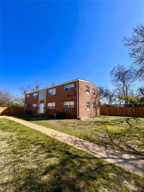 b-4235 Tholozan Ave, Saint Louis, MO, 63116-2662 | Card Image