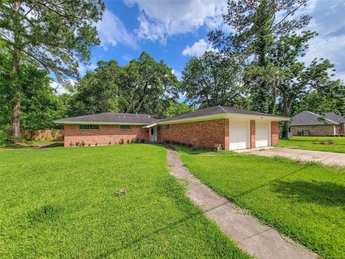 1102 Avenue C, Sweeny, TX, 77480-3714 | Card Image
