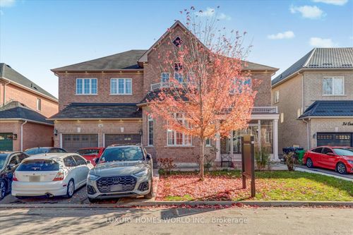32 Castlegate Blvd, Brampton, ON, L6P2L3 | Card Image