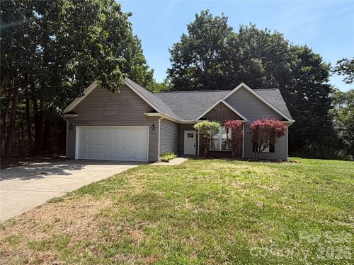 3930 Ashland Dr, Maiden, NC, 28650-8231 | Card Image