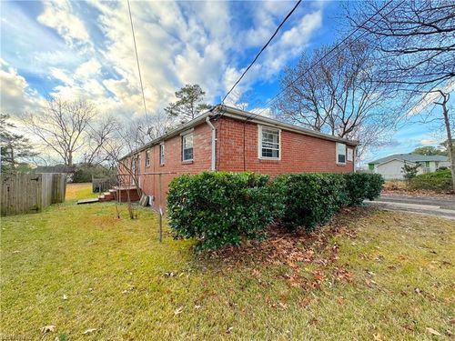 a-221 Louisa Ave, Virginia Beach, VA, 23454-4614 | Card Image