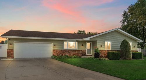 1423 W 93rd Pl, Crown Point, IN, 46307-2221 | Card Image