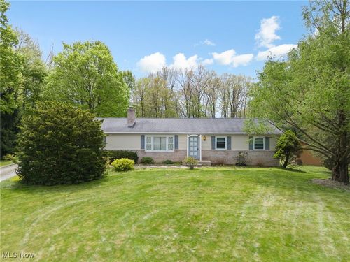 235 Heritage Dr, Beloit, OH, 44609-9606 | Card Image