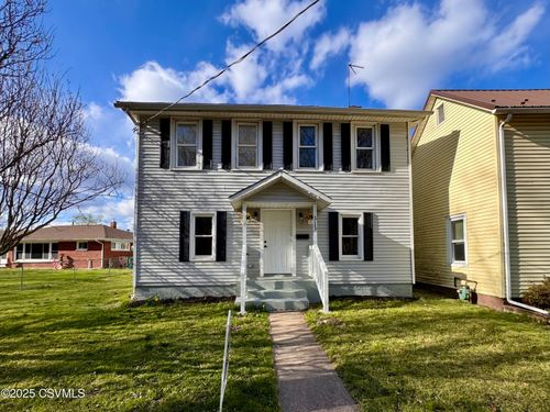 313 W 5th St, Nescopeck, PA, 18635-1018 | Card Image