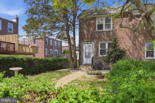 271 W Wyncliffe Ave, CLIFTON HEIGHTS, PA, 19018-1229 | Card Image